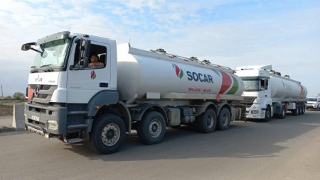 Xankəndiyə 24 ton benzin, 40 ton dizel yola salınıb - Rəsmi